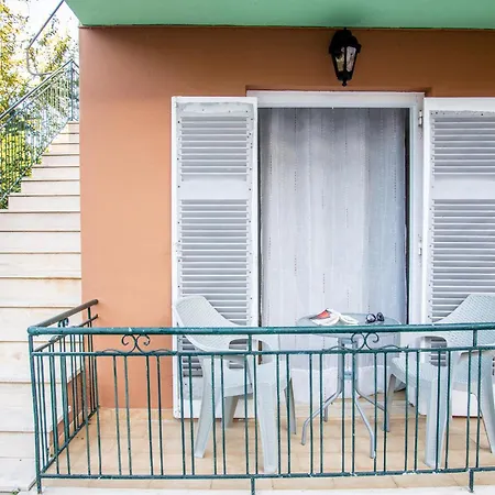 The Grapevine Apartament Poros (Kefalonia)