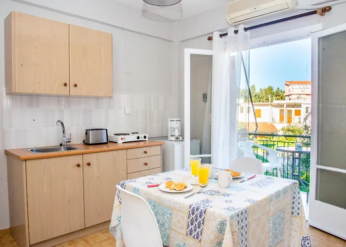 The Grapevine Poros (Kefalonia)